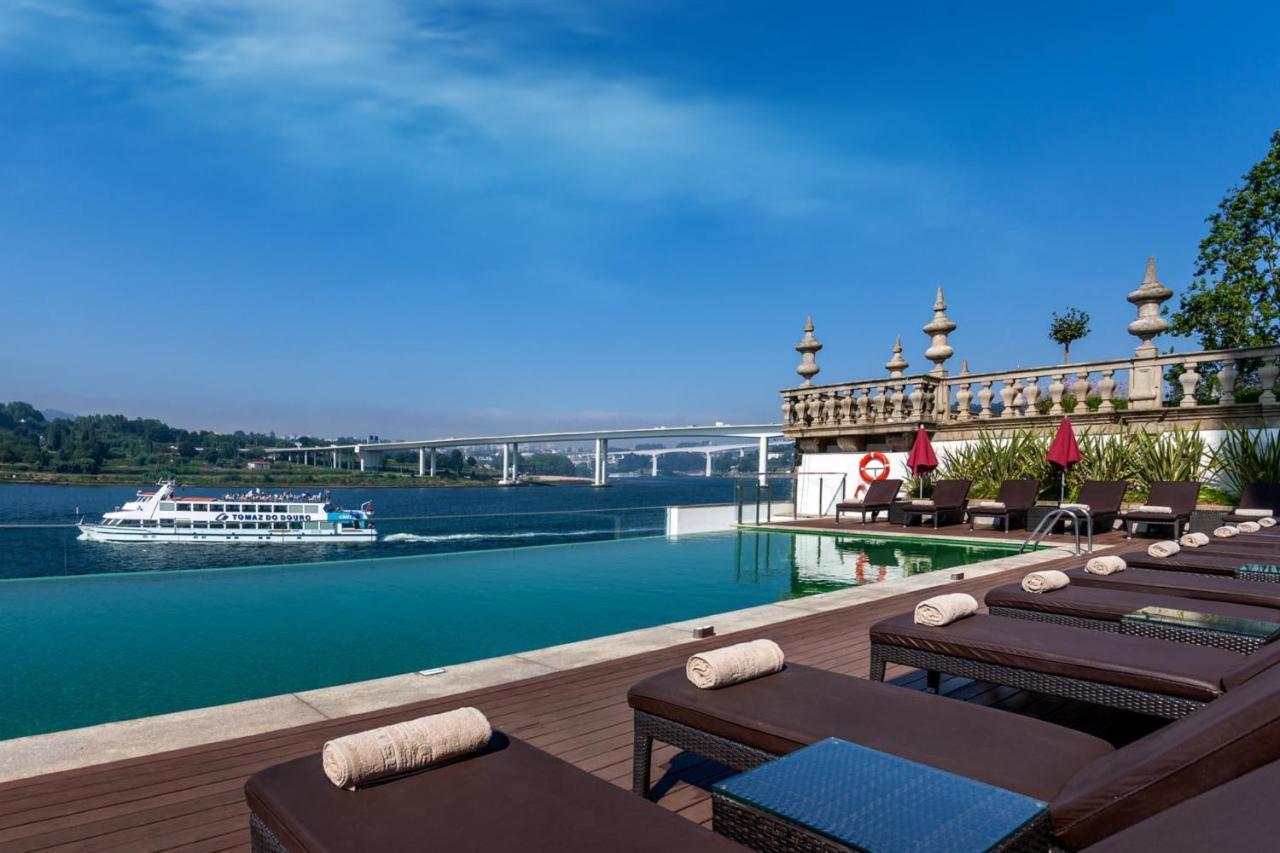 Pestana Palacio Do Freixo, Pousada & National Monument - The Leading Hotels Of The World Porto Exteriér fotografie Pool at the hotel